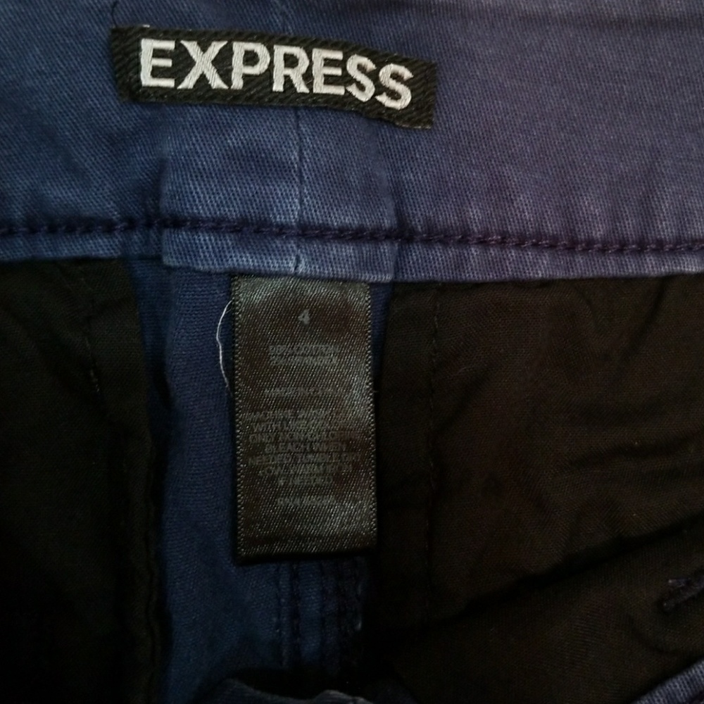 Shorts - Picture 3 of 3